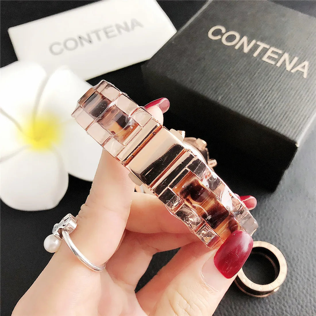 Top Brand  Watches for Women  Creative  Bracelet  Watches Ladies Quartz Bracelet  Reloj Mujer